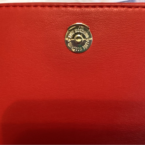 Love Moschino gorgeous red handbag NEW - Picture 7 of 15